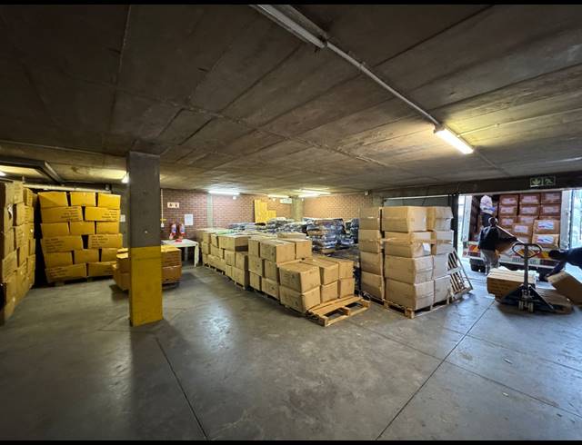 1,350M² WAREHOUSE FOR SALE IN EASTGATE